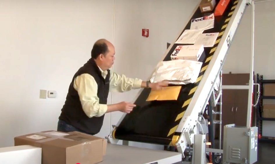 A conveyor belt using electroadhesion.